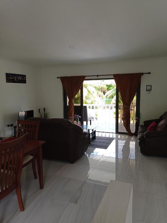 Les Forbans Selfcatering Apartment Takamaka Екстер'єр фото
