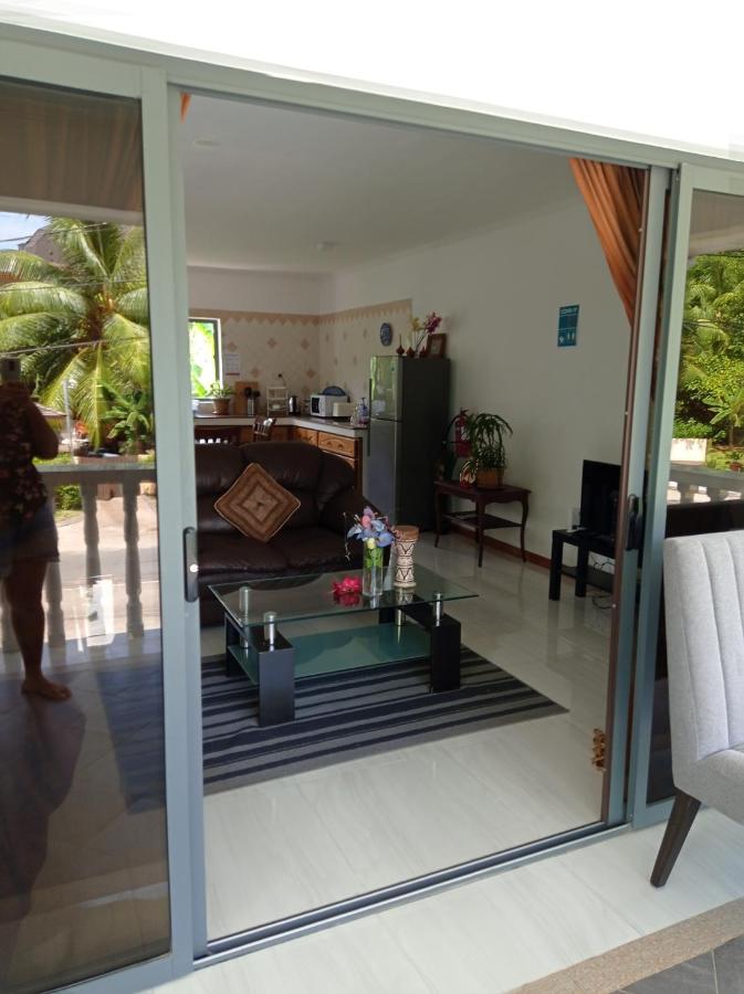 Les Forbans Selfcatering Apartment Takamaka Екстер'єр фото