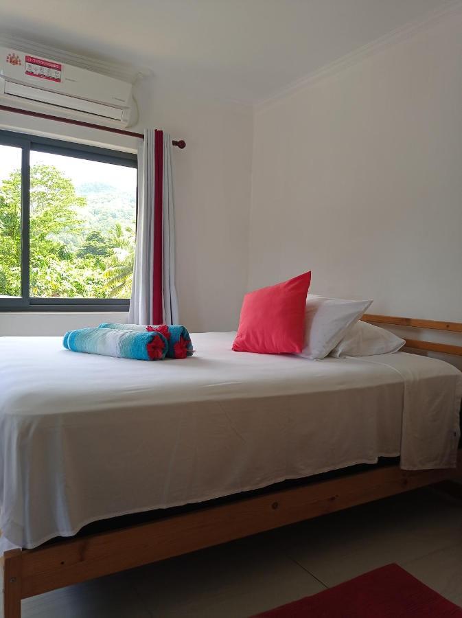 Les Forbans Selfcatering Apartment Takamaka Екстер'єр фото