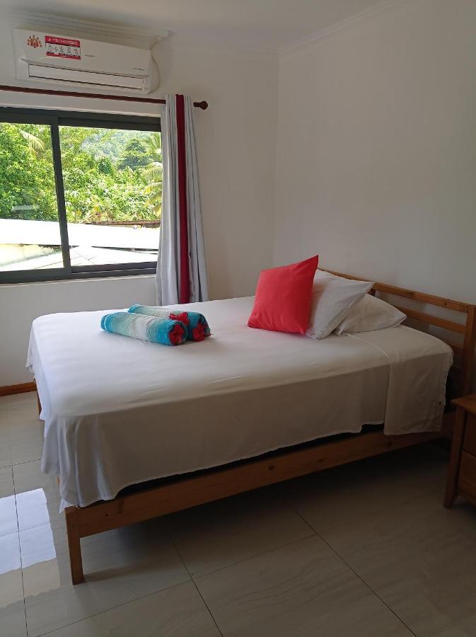 Les Forbans Selfcatering Apartment Takamaka Екстер'єр фото