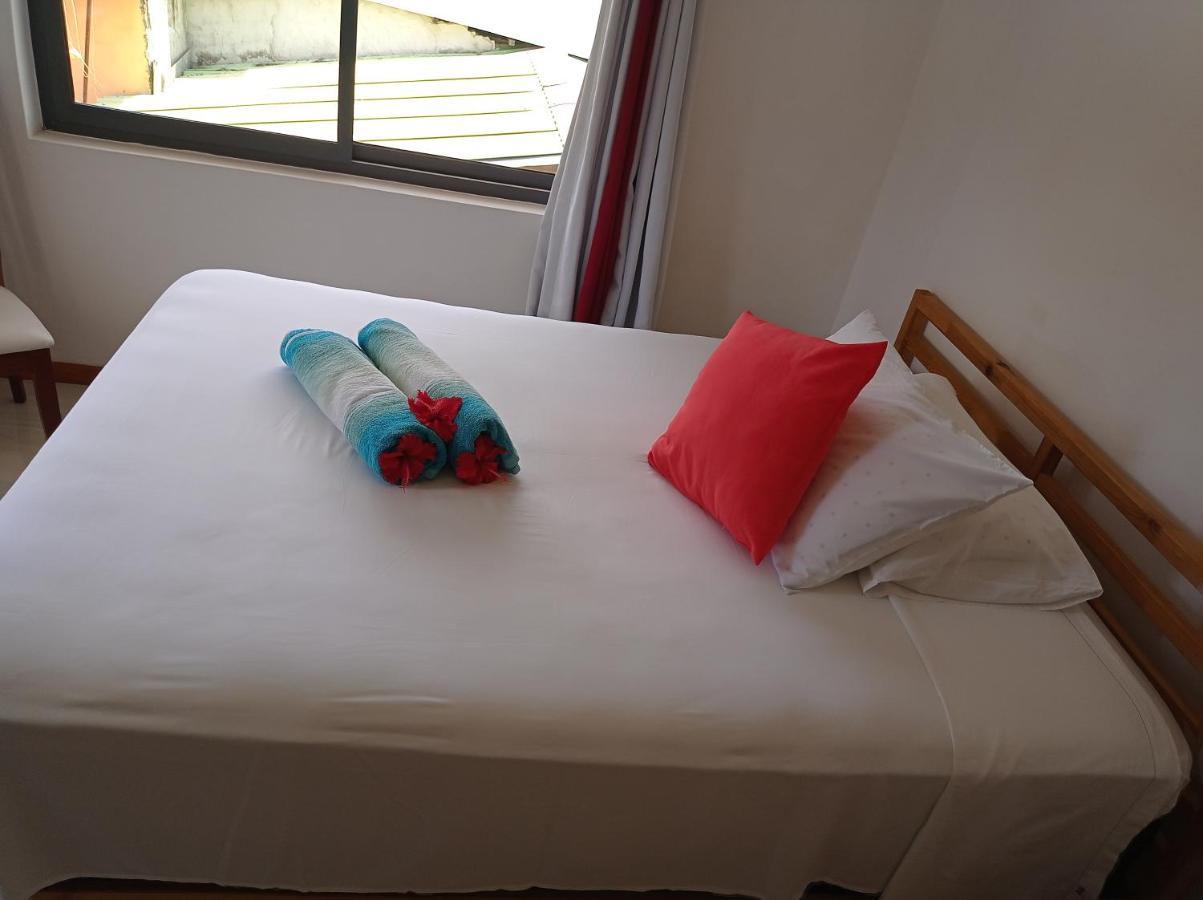 Les Forbans Selfcatering Apartment Takamaka Екстер'єр фото