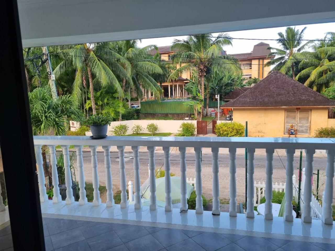 Les Forbans Selfcatering Apartment Takamaka Екстер'єр фото