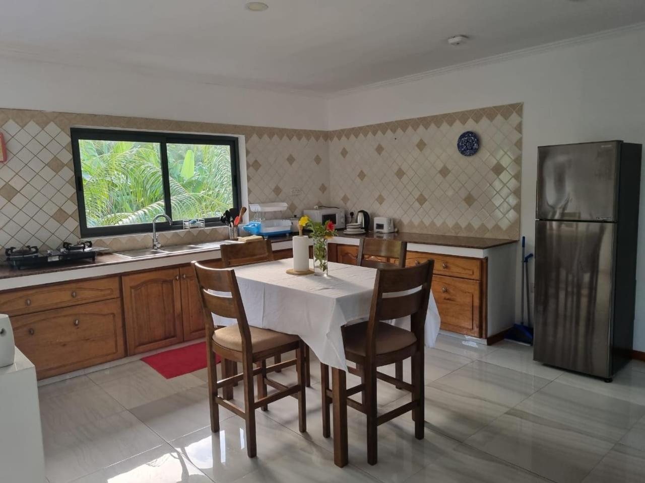 Les Forbans Selfcatering Apartment Takamaka Екстер'єр фото
